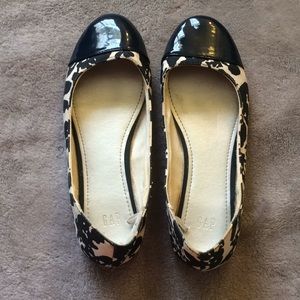 ‼️July 15 Closing! GAP Patent Toe Navy/Cream Flats